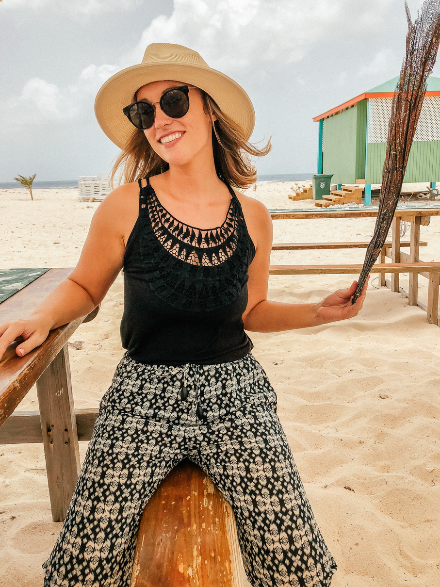 How to Make 15+ Travel Outfits Using Just 5 Wardrobe Essentials
